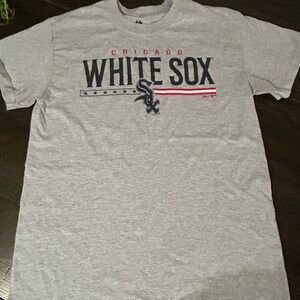 Majestic Chicago White Sox Gray Logo Tee with Red & Navy Accents